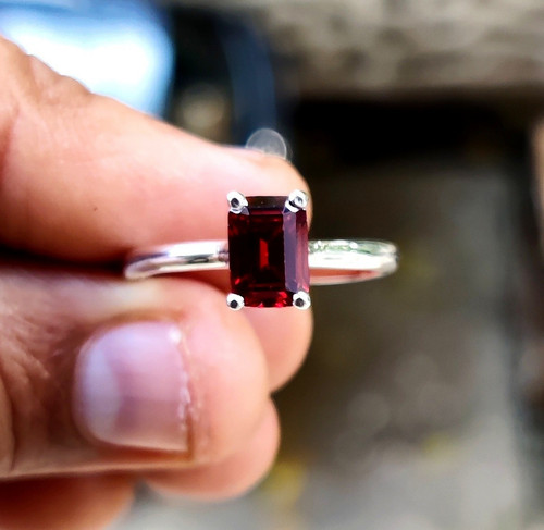 4ct emerald lab created red - 1.4ct,