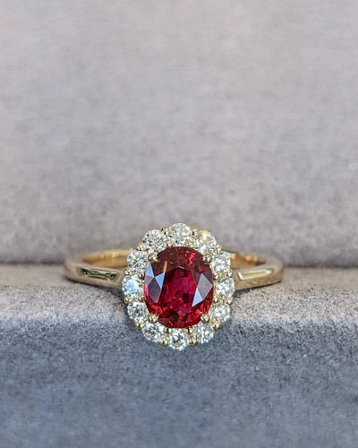 Oval cut natural ruby - oval,